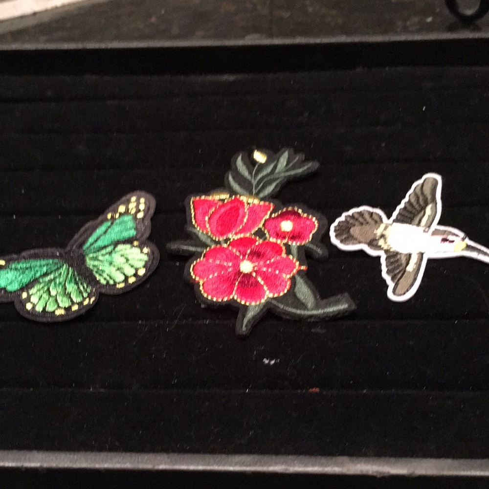 NWOT set of three embroidered iron on patches
